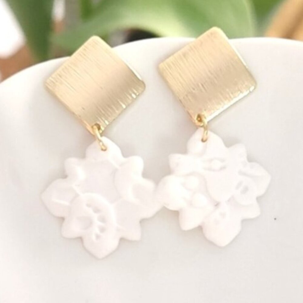 Chunky Gold Tone White Clay Drop Dangle Embossed Earrings Retro Style